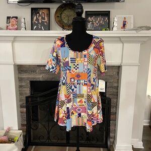 NWT's LulaRoe Disney Collection Small Perfect T (Minnie)